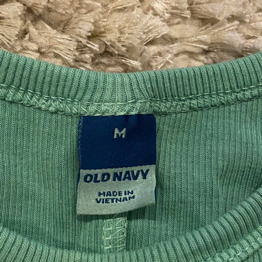 Old Navy - Picture 3 of 3